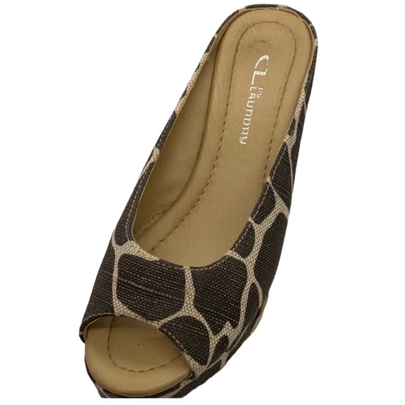 CL By Laundry Giraffe Print Wedge - Picture 3 of 9